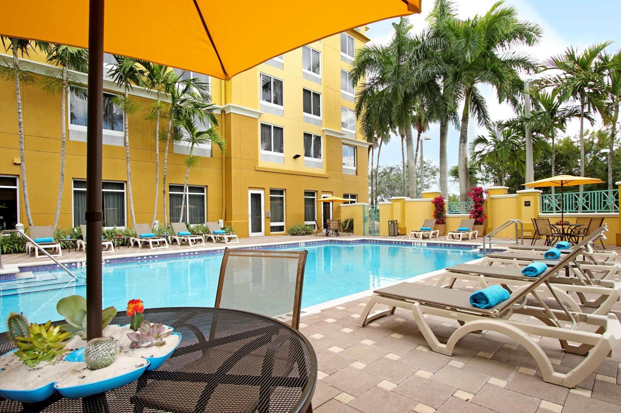 Hilton Garden Inn Ft. Lauderdale Airport-Cruise Port Dania Beach Exterior foto