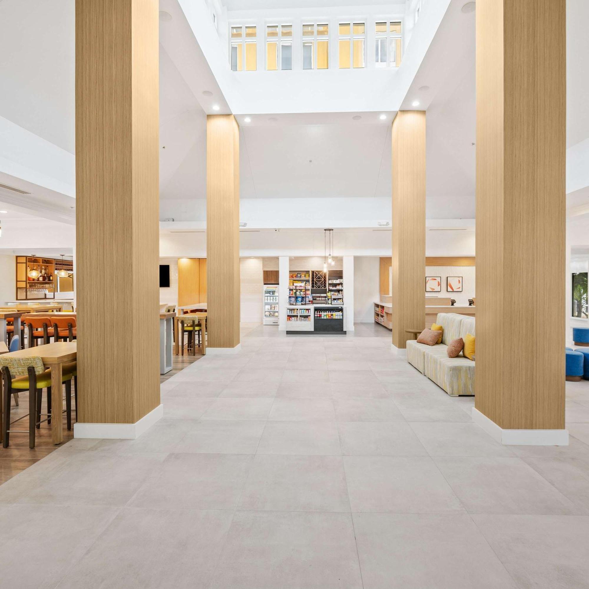 Hilton Garden Inn Ft. Lauderdale Airport-Cruise Port Dania Beach Exterior foto